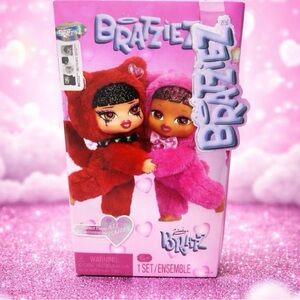 Bratz Fuzzy Friends Doll Set - Red and Pink